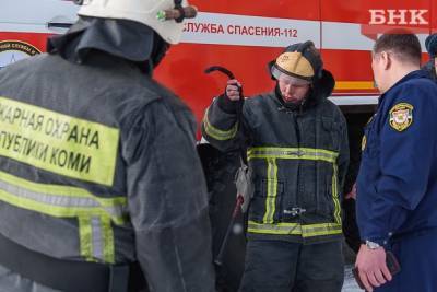 В Пажге сгорел автобус санатория «Лозым»
