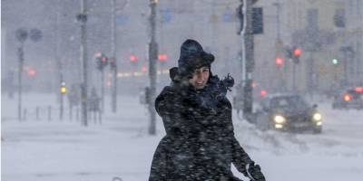 Из-за снегопада на дорогах Киева образовались пробки: куда лучше не ехать