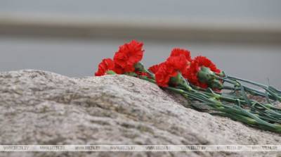 Посол Беларуси возложил венок к мемориалу под Иерусалимом жертвам еврейских гетто в Беларуси
