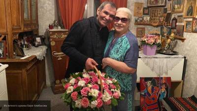 Федосеева-Шукшина пообещала стать крестной для ребенка Алибасова и его любовницы