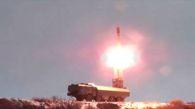 Береговой ракетный комплекс "Бастион" развернули в боевое положение в Крыму