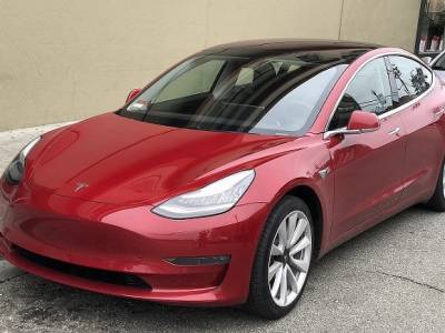 Tesla впервые зафиксировала годовую прибыль