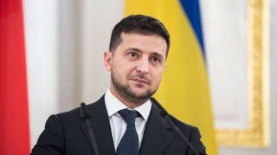 Украинцы сомневаются в способности Зеленского "досидеть" до конца срока