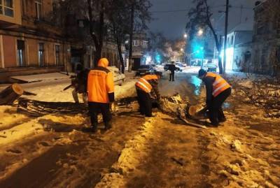 В Украине впервые за три года красный уровень опасности: непогода обрушилась да юг