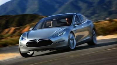 Компания Tesla представила обновленный электромобиль Model S