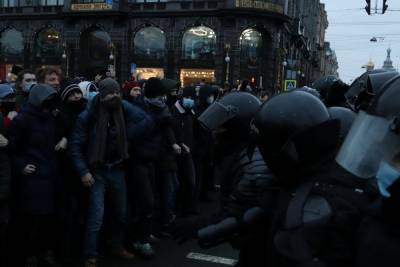 Студента из Алжира оштрафовали в Петербурге за участие в митинге