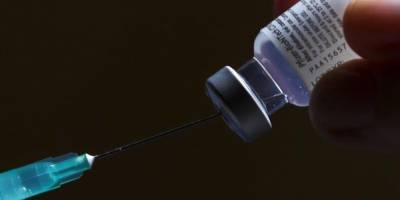 В Pfizer и BioNTech заявили об эффективности их вакцины против штаммов из Великобритании и ЮАР