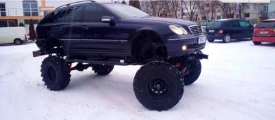 Українець зробив всюдихід з універсала Mercedes