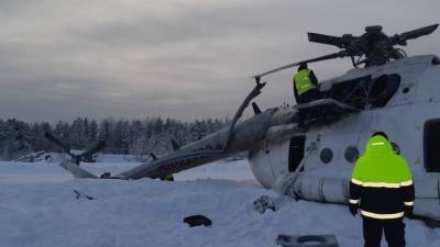 Вертолет Ми-8 столкнулся со зданием аэропорта в Красноярском крае