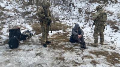 Переправляли нелегалов за границу: СБУ задержала организаторов группировок в 3 областях Украины