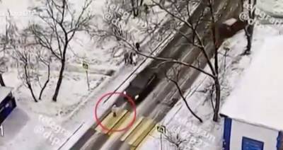 Водитель сбил женщину на пешеходном переходе на востоке Москвы