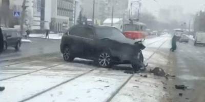 Снегопад в Киеве: полиция зафиксировала почти 70 ДТП