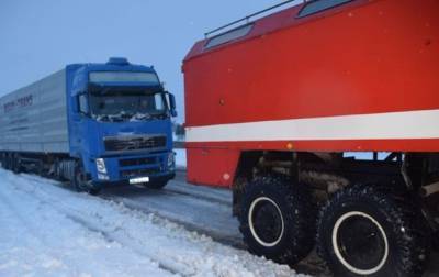 На Николаевщине в заторах застряли сто грузовиков