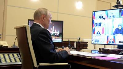 Путин заявил об опережении графика по производству вакцин от COVID-19 в РФ