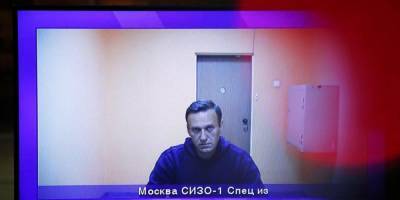 Московский суд отказался освободить Навального