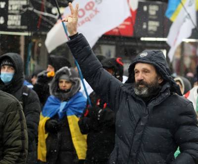Готовы ли украинцы протестовать и каким способом: опрос