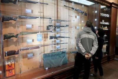 Росгвардия опровергла данные о рекомендациях закрыть оружейные магазины Москвы 31 января