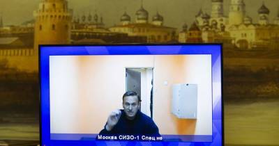 "Судьи здесь просто послушные рабы": суд отказался отпустить Навального из СИЗО