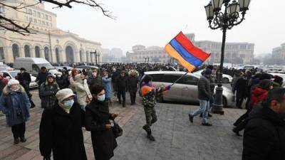 В Ереване проходит акция протеста с требованием отставки Пашиняна