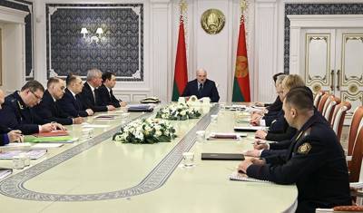 Лукашенко заявил, что против него в стране не более полумиллиона человек