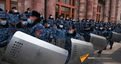 Акция возле здания правительства Армении завершена: задержаны свыше 20 человек