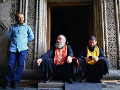 «Армяне и евреи не могут быть во власти» — проповедь грузинского священника