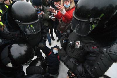 Возбуждено еще 2 уголовных дела против участников незаконной акции в Москве