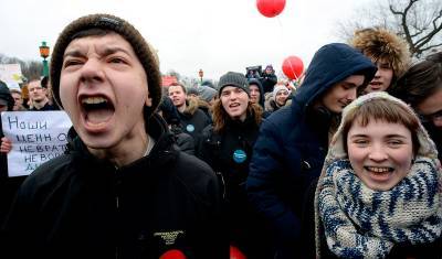 Дети на митингах - кто они: зеваки? тусовщики? убежденные?..