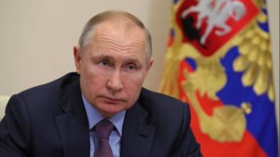 «Пандемия постепенно отступает»: Путин обратил внимание на снижение смертности