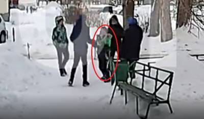 В Башкирии злые школьники напали на мальчика
