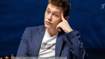 18-летний шахматист из России разгромил на престижном турнире Магнуса Карлсена
