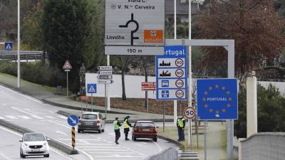 Португалия ограничит поездки своих граждан за границу на две недели
