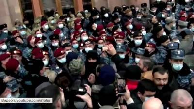 В Ереване пытались штурмовать Дом правительства