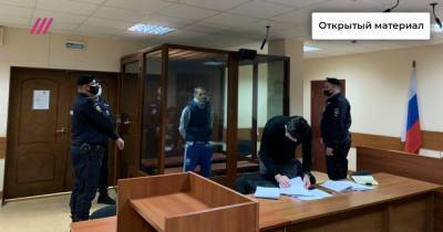 «Мухи не обидит»: что известно о чеченце, арестованном за драку с ОМОНом, как его вычислили у границы и что ему грозит