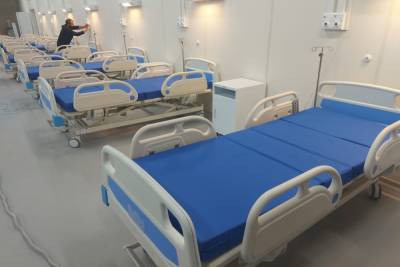 В Мариинской больнице свернут коронавирусные койки «из-за регулярной незаполняемости»