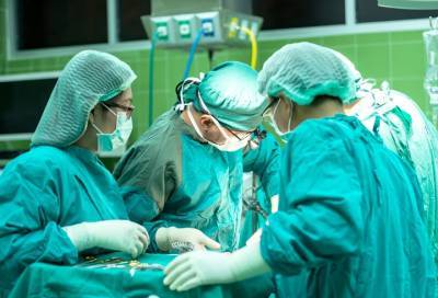 Петербургские хирурги провели операцию с использованием технологий дополненной реальности