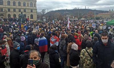 В Москве в отношении 173 родителей составили протоколы из-за участия их детей в митинге
