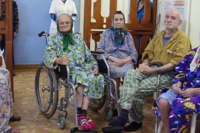 В Ярославле интернаты и дома престарелых перевели на закрытый режим