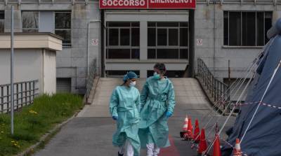 Пандемия COVID-19: больше всего больных в США, Бразилии, Испании