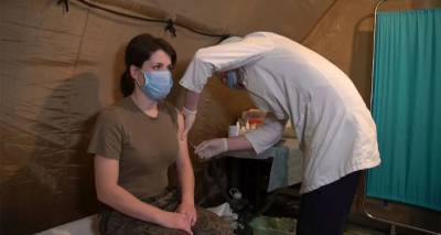 В Карабахе медики завершили вакцинацию миротворцев первым компонентом "Спутник V" - видео