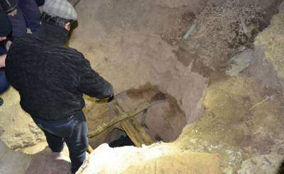 В заброшенной шахте в Джизакской области погибли два золотоискателя