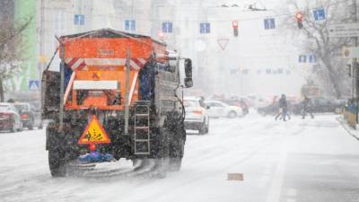 Из-за снега и гололеда Киев 29 января стоит в пробках – онлайн-карта