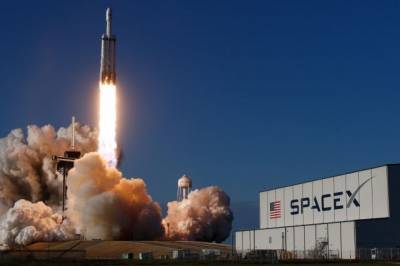 Минюст США требует от компании SpaceX отчитаться о гражданстве сотрудников