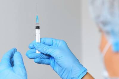 Эффективность - почти 90%: американская компания Novavax завершила испытания вакцины от COVID-19