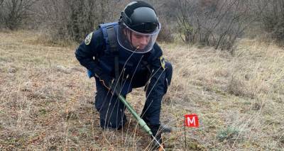 Пиротехники МЧС России обнаружили в Карабахе почти 15,5 тысяч боеприпасов