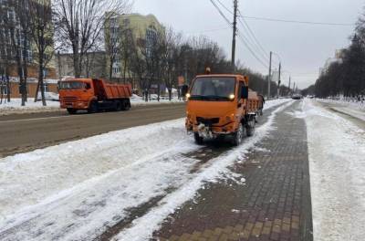 На посыпку дорог и тротуаров в Липецке израсходовали 29 тонн песка и соли