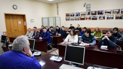 Российским студентам разрешили вернуться к очному обучению в феврале