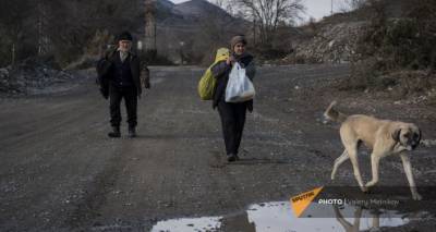 "Нам нужна крыша над головой": беженцы из Кашатага проводят акцию протеста в Ереване