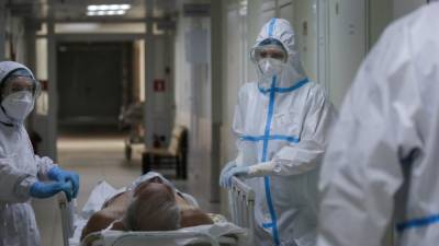Коронавирусом в России заразились еще 19 238 человек