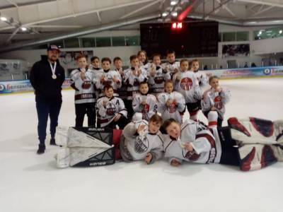 Юные хоккеисты Глазова выиграли «серебро» на этапе Всероссийских соревнований